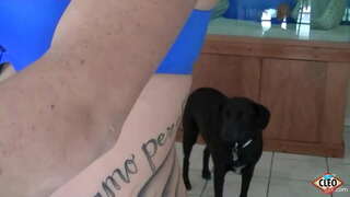 Tintával Szívem A Cleo szereti, hogy egy segítő kéz, amikor egy nagy fasz van szüksége, a stressz, még ha tud melegedni, cum egész mellei! Olyan szép! Teljes Video &amp;amp; A Cleo @ ItsCleoLive.com!