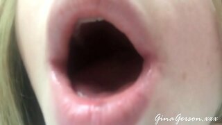 Мастурбировать